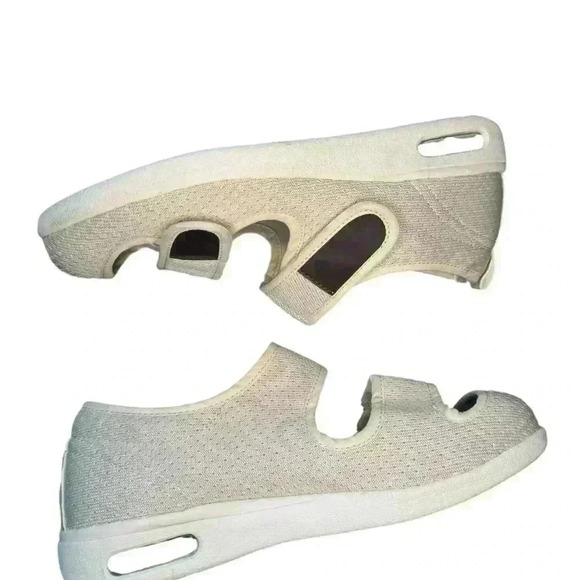Memory Foam Technology Unixes Men/Woman Wide Feet Soft Comfortable Flats. - Picture 6 of 7
